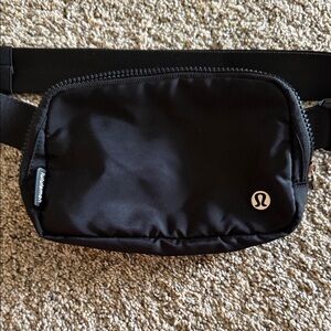 lululemon athletica Black Waist Pack - Sleek Everyday Belt Bag